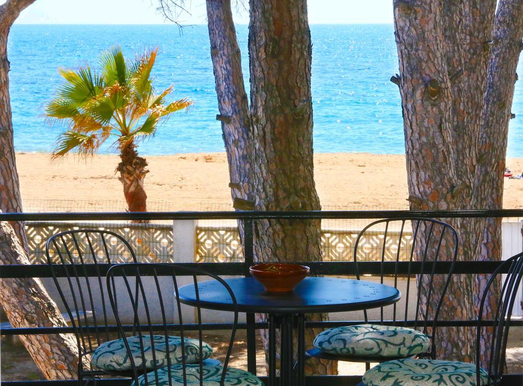 La Torre - Villa Rosamar Beach Cambrils Exterior foto